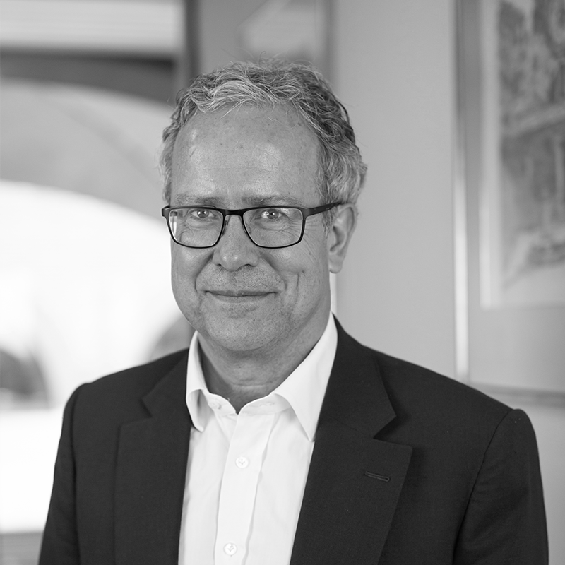 Dr Philip Squire bust